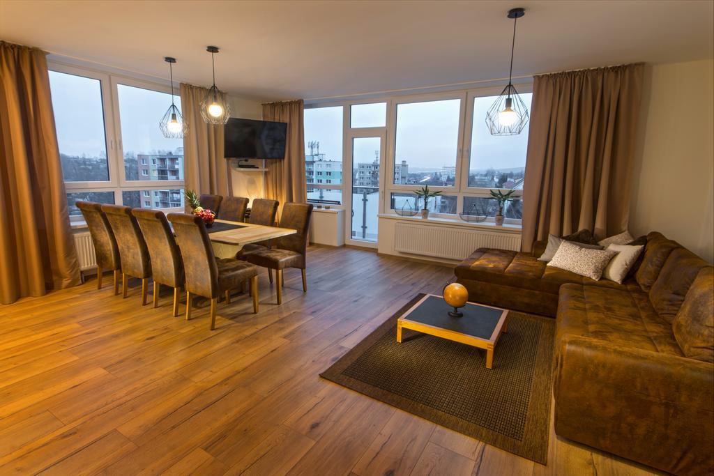 A-Partman Sk - Main Square - Private Parking - Mountain View - Top Floor - 82 M2 Poprad Dış mekan fotoğraf
